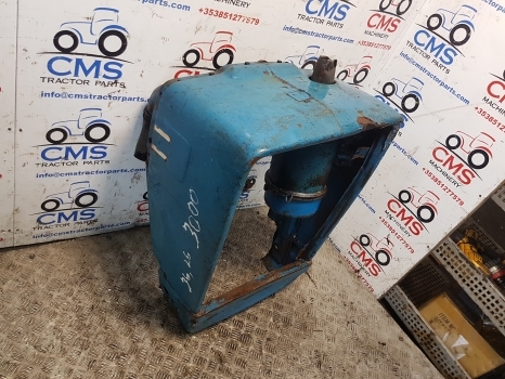 Ford 3000, 2000, 2600, 3600, 3900, 4110 Nose Cone D4nn8n202d, 83900735 - Karosserie und Außen für Traktor: das Bild 3 Ford 3000, 2000, 2600, 3600, 3900, 4110 Nose Cone D4nn8n202d, 83900735 - Karosserie und Außen für Traktor: das Bild 3
