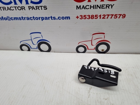 Ford 6610,7410, 5610, Tw Cab Rear Window Latch Rh 83909518, D6nn9440860a - Tür und Teile: das Bild 1 Ford 6610,7410, 5610, Tw Cab Rear Window Latch Rh 83909518, D6nn9440860a - Tür und Teile: das Bild 1
