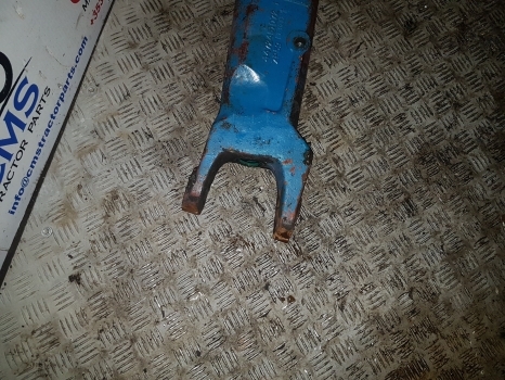 Vorderachse für Traktor Ford 6610 Front Axle Housing Lhs Apl 325  4472451072, 4472351072, E1nn3b403aa: das Bild 6