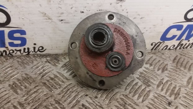 Ford Tw, 30 Series Tw15,tw20 Transmission Retainer D8nn7a284aa, D8nn7050aa - Getriebe: das Bild 2 Ford Tw, 30 Series Tw15,tw20 Transmission Retainer D8nn7a284aa, D8nn7050aa - Getriebe: das Bild 2
