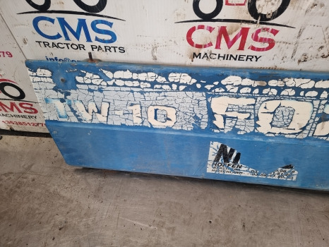 Ford Tw15, Tw, 30, 700 Series, Side Panel Lhs D6nn16619b, D5nn16619b, 83909170 - Karosserie und Außen: das Bild 3 Ford Tw15, Tw, 30, 700 Series, Side Panel Lhs D6nn16619b, D5nn16619b, 83909170 - Karosserie und Außen: das Bild 3