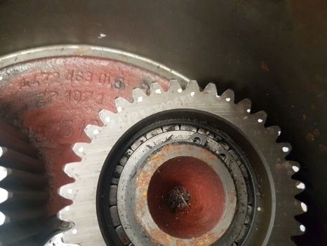 John Deere 2650 Front Axle Hub Hat Assy L60111, L60110, 4472463005, 4472363006 - Radnabe/-lagerung für Traktor: das Bild 3 John Deere 2650 Front Axle Hub Hat Assy L60111, L60110, 4472463005, 4472363006 - Radnabe/-lagerung für Traktor: das Bild 3