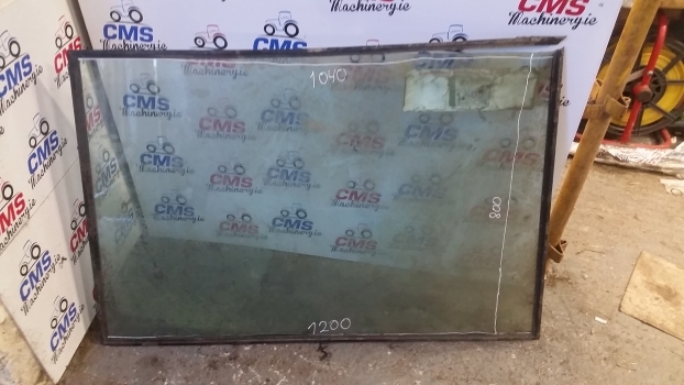 John Deere Windscreen, Framed Al25755 Al27351 See Dimensions - Windschutzscheibe für Traktor: das Bild 1 John Deere Windscreen, Framed Al25755 Al27351 See Dimensions - Windschutzscheibe für Traktor: das Bild 1
