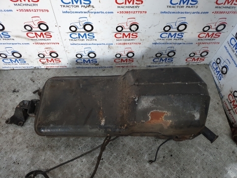 Lamborghini 1106 4wd Left Hand Side Diesel Tank 0.257.8145.3 - Kraftstofftank für Traktor: das Bild 2 Lamborghini 1106 4wd Left Hand Side Diesel Tank 0.257.8145.3 - Kraftstofftank für Traktor: das Bild 2