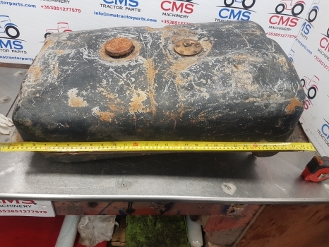 Kraftstofftank für Traktor Massey Ferguson 135, 100series Fuel Tank Original , Check Measurement 1861644m91: das Bild 9
