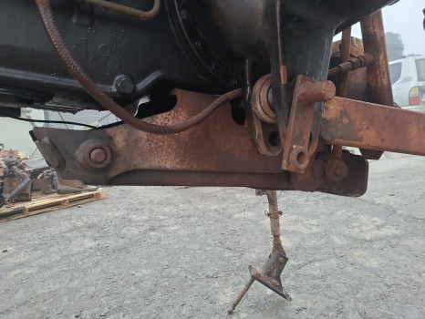 Massey Ferguson 4255 Pick Up Hitch For Parts - Rahmen/ Chassis für Landmaschine: das Bild 4 Massey Ferguson 4255 Pick Up Hitch For Parts - Rahmen/ Chassis für Landmaschine: das Bild 4