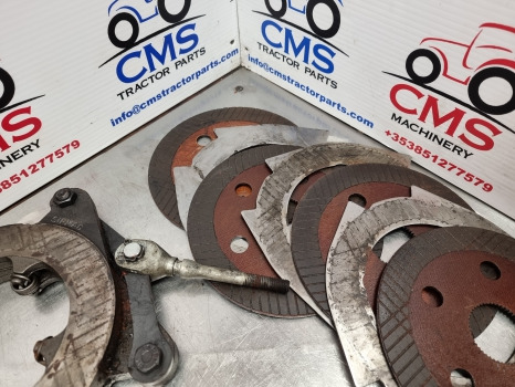 Massey Ferguson 5612, 5400, 5600, 5700, Brake Disc Kit 4311469m91, 4312200m2 - Bremsscheibe: das Bild 3 Massey Ferguson 5612, 5400, 5600, 5700, Brake Disc Kit 4311469m91, 4312200m2 - Bremsscheibe: das Bild 3