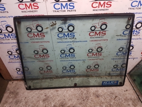 Massey Ferguson 690, 665, 698, 699 Cab Front Glass Windscreen Tg1246 - Windschutzscheibe für Traktor: das Bild 1 Massey Ferguson 690, 665, 698, 699 Cab Front Glass Windscreen Tg1246 - Windschutzscheibe für Traktor: das Bild 1