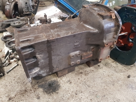 New Holland Fiat Ford L95 Transmission Assy 5166741, 5167174, 47132243, 5172780 - Getriebe für Traktor: das Bild 1 New Holland Fiat Ford L95 Transmission Assy 5166741, 5167174, 47132243, 5172780 - Getriebe für Traktor: das Bild 1
