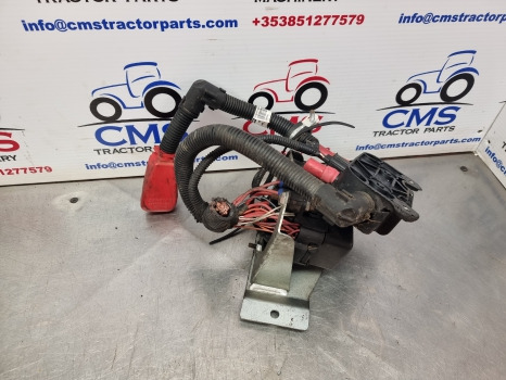 New Holland T5.120, T5 Series, Battery Wiring With Fuse Box 47866255, 87716664 - Kabel/ Kabelbaum: das Bild 1 New Holland T5.120, T5 Series, Battery Wiring With Fuse Box 47866255, 87716664 - Kabel/ Kabelbaum: das Bild 1