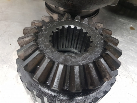 New Holland T7, T6000, Case Puma T6070 Rear Axle Differential Housing 5162542 - Hinterachse: das Bild 3 New Holland T7, T6000, Case Puma T6070 Rear Axle Differential Housing 5162542 - Hinterachse: das Bild 3