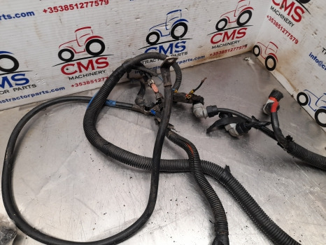 New Holland T7030, T7040 Case Puma Battery Wiring Loom Check Pictures 87324238 - Kabel/ Kabelbaum: das Bild 2 New Holland T7030, T7040 Case Puma Battery Wiring Loom Check Pictures 87324238 - Kabel/ Kabelbaum: das Bild 2