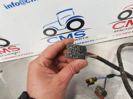 New Holland T7040, T6000, T7000, Ac Wiring Loom 87395315, 84194119 - Kabel/ Kabelbaum: das Bild 3 New Holland T7040, T6000, T7000, Ac Wiring Loom 87395315, 84194119 - Kabel/ Kabelbaum: das Bild 3