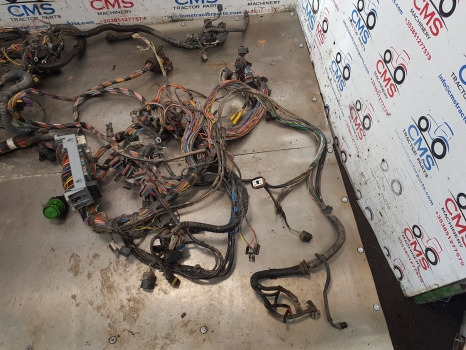 New Holland T7040, T7000, T6000, Puma, Wiring Loom Complete 87655808, 87655808 - Kabel/ Kabelbaum: das Bild 5 New Holland T7040, T7000, T6000, Puma, Wiring Loom Complete 87655808, 87655808 - Kabel/ Kabelbaum: das Bild 5