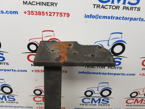 T5000, Tl, Tla, Case Jxu Series, Foot Step Assy Rhs 5184803, 82007963, 82007964 - Trittbrett für Landmaschine: das Bild 3 T5000, Tl, Tla, Case Jxu Series, Foot Step Assy Rhs 5184803, 82007963, 82007964 - Trittbrett für Landmaschine: das Bild 3