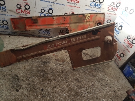 Zetor 5718 Engine Side Panel Assy 000000 - Karosserie und Außen für Traktor: das Bild 2 Zetor 5718 Engine Side Panel Assy 000000 - Karosserie und Außen für Traktor: das Bild 2