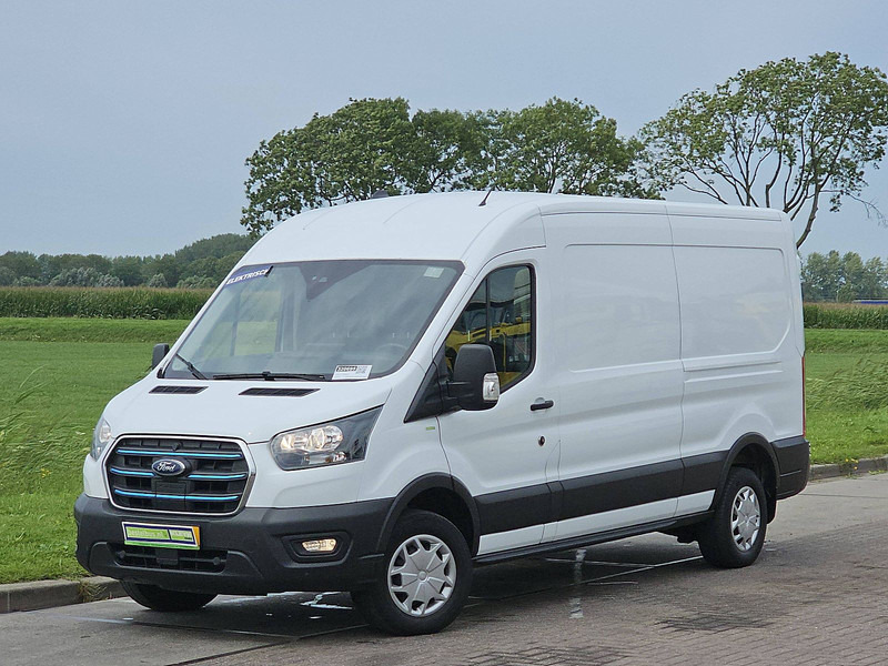 Ford E-Transit 68 Kwh elektrisch - Kastenwagen, Elektro-Transporter: das Bild 2 Ford E-Transit 68 Kwh elektrisch - Kastenwagen, Elektro-Transporter: das Bild 2