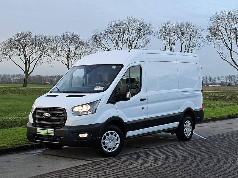Ford Transit 2.0 L2H2 Navi 130Pk AC! - Kleintransporter: das Bild 2 Ford Transit 2.0 L2H2 Navi 130Pk AC! - Kleintransporter: das Bild 2