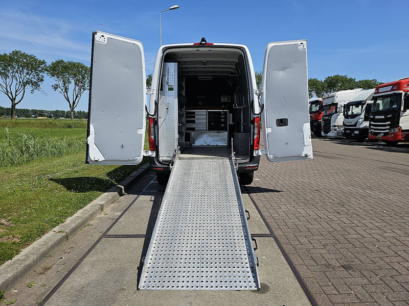 Kastenwagen Mercedes-Benz Sprinter 311 L2H2 Wp-Inrichting!: das Bild 12