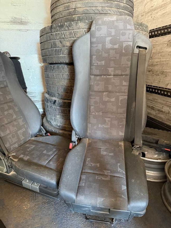Foteli siedzenia komplet Mercedes Actros nowe - Sitz für LKW: das Bild 1 Foteli siedzenia komplet Mercedes Actros nowe - Sitz für LKW: das Bild 1