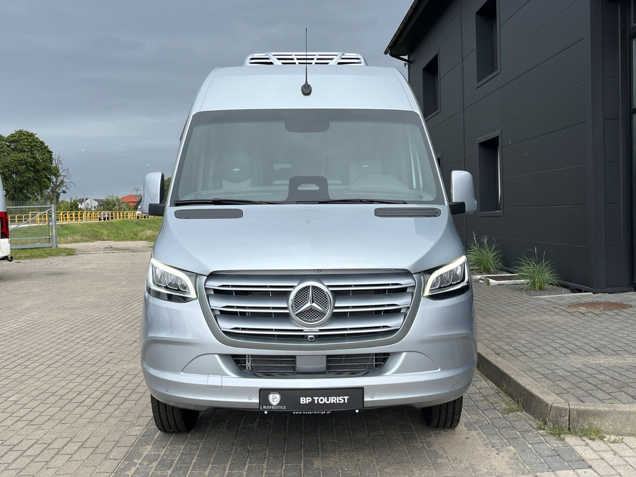 Mercedes-Benz Sprinter 519 TRANSFER XL / 22+1+1 / ON STOCK!!! Mercedes-Benz Sprinter 519 TOURIST XL/ 21-24 Seats/ IN STOCK! - Kleinbus, Personentransporter: das Bild 2 Mercedes-Benz Sprinter 519 TRANSFER XL / 22+1+1 / ON STOCK!!! Mercedes-Benz Sprinter 519 TOURIST XL/ 21-24 Seats/ IN STOCK! - Kleinbus, Personentransporter: das Bild 2