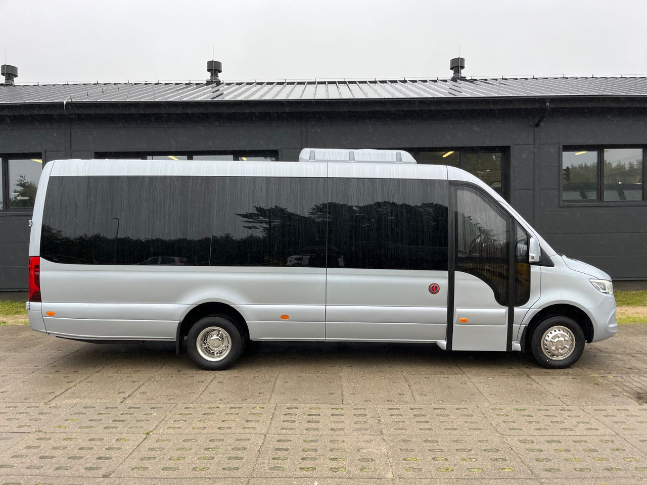 Mercedes-Benz Sprinter 519 TRANSFER XL / 22+1+1 / ON STOCK!!! Mercedes-Benz Sprinter 519 TOURIST XL / 21 to 24 Seats /NEW! - Kleinbus, Personentransporter: das Bild 3 Mercedes-Benz Sprinter 519 TRANSFER XL / 22+1+1 / ON STOCK!!! Mercedes-Benz Sprinter 519 TOURIST XL / 21 to 24 Seats /NEW! - Kleinbus, Personentransporter: das Bild 3