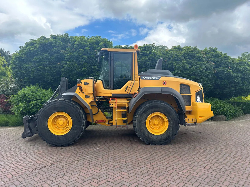 Volvo L120 H - Radlader: das Bild 1 Volvo L120 H - Radlader: das Bild 1