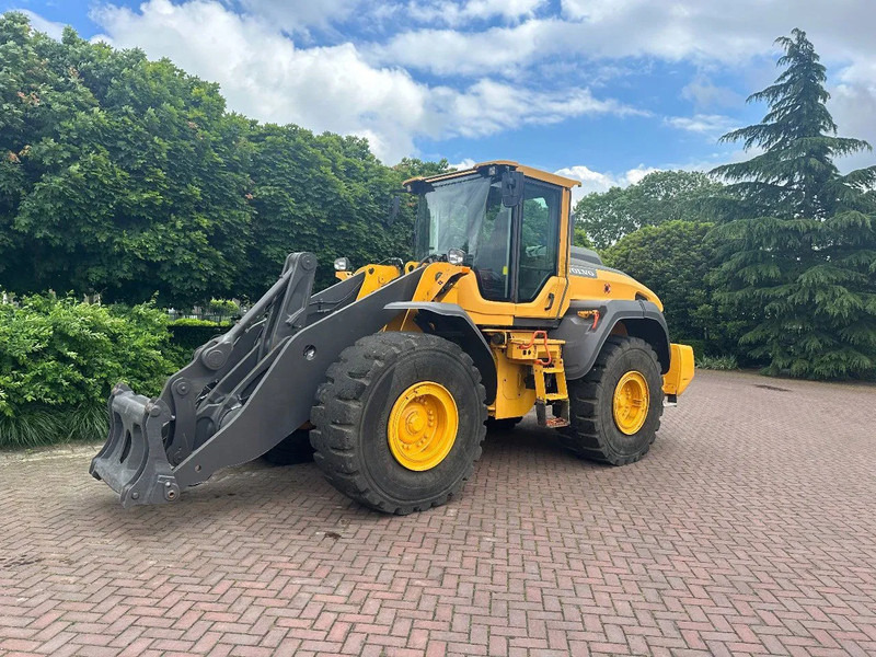 Volvo L120 H - Radlader: das Bild 2 Volvo L120 H - Radlader: das Bild 2