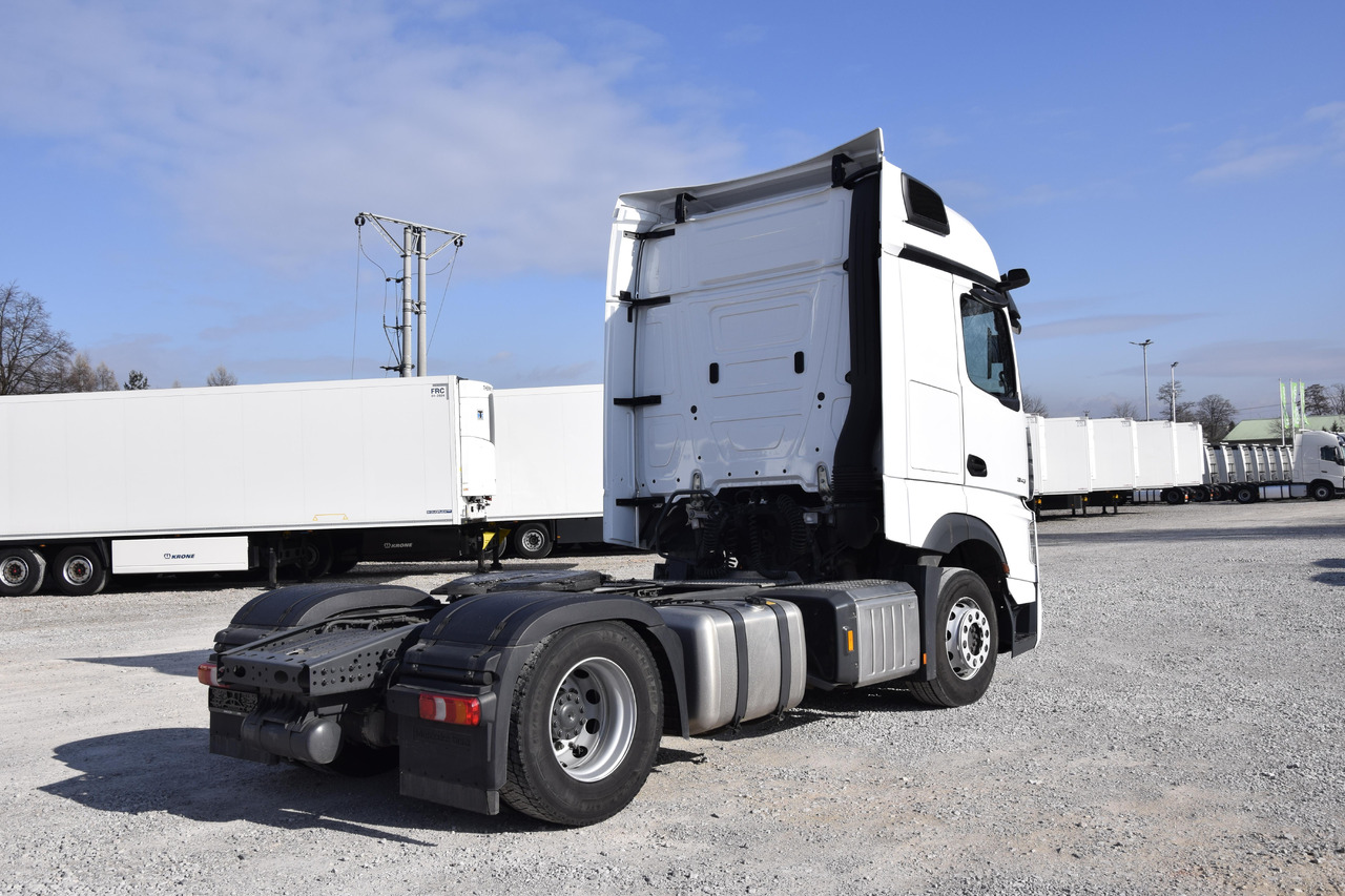 Mercedes-Benz Actros 5 1845 BigSpace - Sattelzugmaschine: das Bild 4 Mercedes-Benz Actros 5 1845 BigSpace - Sattelzugmaschine: das Bild 4