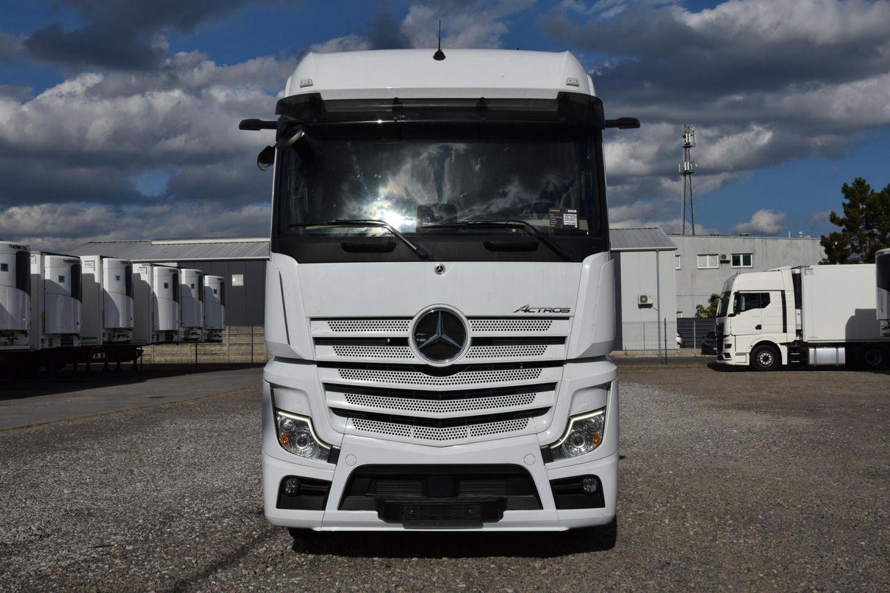 Mercedes-Benz Actros 5 1845 BigSpace - Sattelzugmaschine: das Bild 2 Mercedes-Benz Actros 5 1845 BigSpace - Sattelzugmaschine: das Bild 2