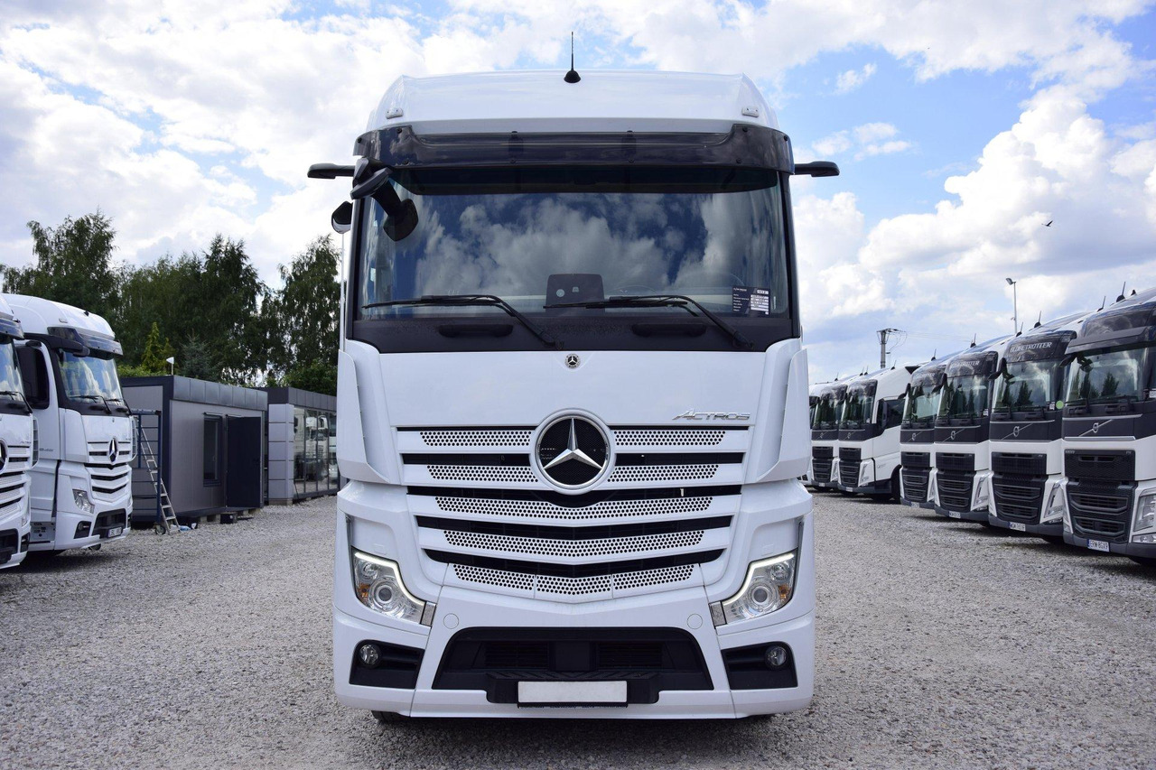 Mercedes-Benz Actros 5 1845 BigSpace - Sattelzugmaschine: das Bild 2 Mercedes-Benz Actros 5 1845 BigSpace - Sattelzugmaschine: das Bild 2