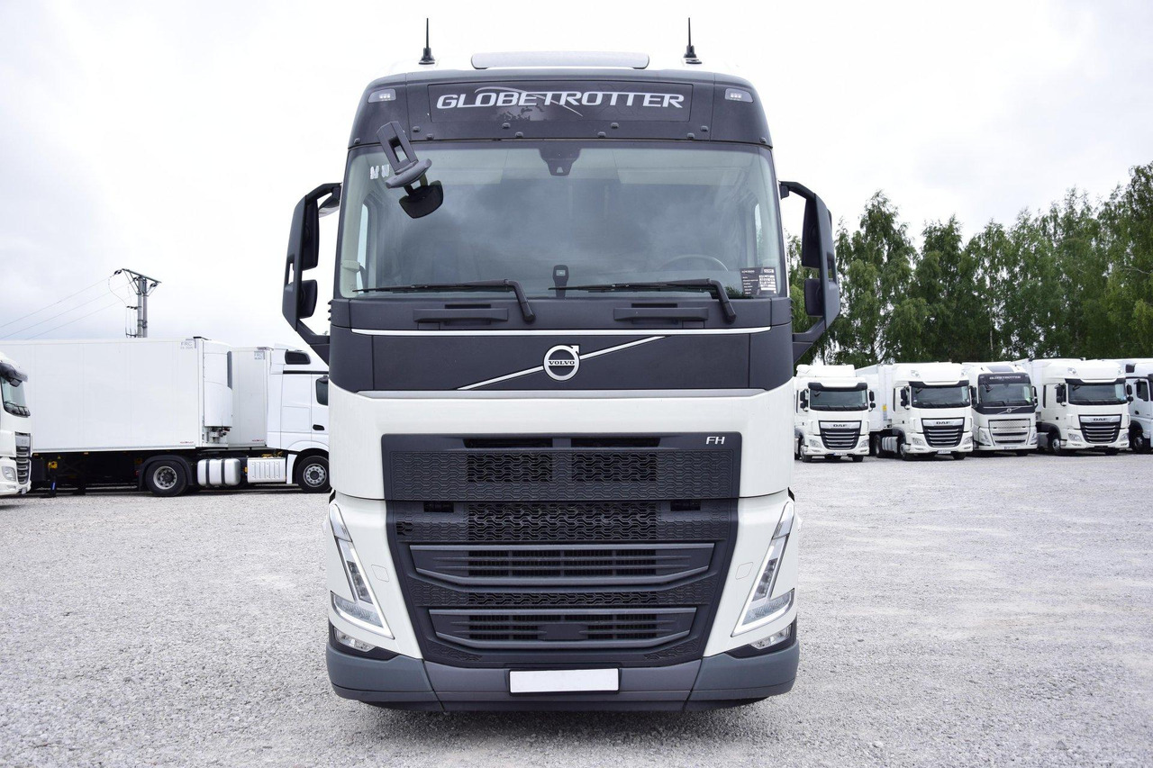 Volvo FH 460 Globetrotter XL i-Save I-ParkCool - Sattelzugmaschine: das Bild 2 Volvo FH 460 Globetrotter XL i-Save I-ParkCool - Sattelzugmaschine: das Bild 2