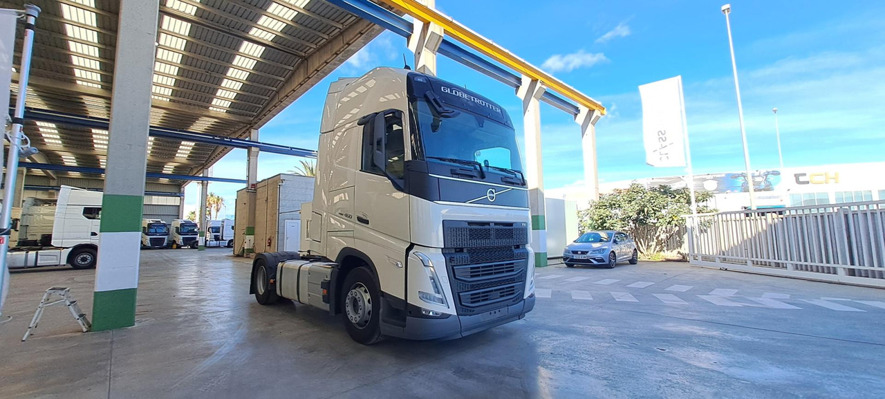 Volvo FH 460 Globetrotter XL i-Save Retarder - Sattelzugmaschine: das Bild 3 Volvo FH 460 Globetrotter XL i-Save Retarder - Sattelzugmaschine: das Bild 3