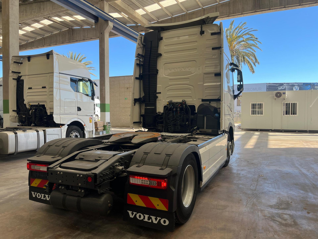 Volvo FH 460 Globetrotter XL i-Save - Sattelzugmaschine: das Bild 4 Volvo FH 460 Globetrotter XL i-Save - Sattelzugmaschine: das Bild 4