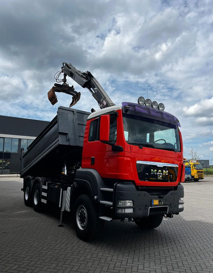 MAN TGS 26.360 /6x6 /Euro 5 /WYWROTKA TRÓJSTRONNA + ŻURAW - Kipper: das Bild 2 MAN TGS 26.360 /6x6 /Euro 5 /WYWROTKA TRÓJSTRONNA + ŻURAW - Kipper: das Bild 2