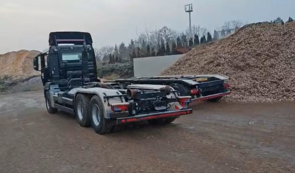 MAN TGS 26.440 6x4 – Meiller z systemem HDS (roll-off) + Kontener + Przyczepa – Euro 5 - Abrollkipper: das Bild 1 MAN TGS 26.440 6x4 – Meiller z systemem HDS (roll-off) + Kontener + Przyczepa – Euro 5 - Abrollkipper: das Bild 1