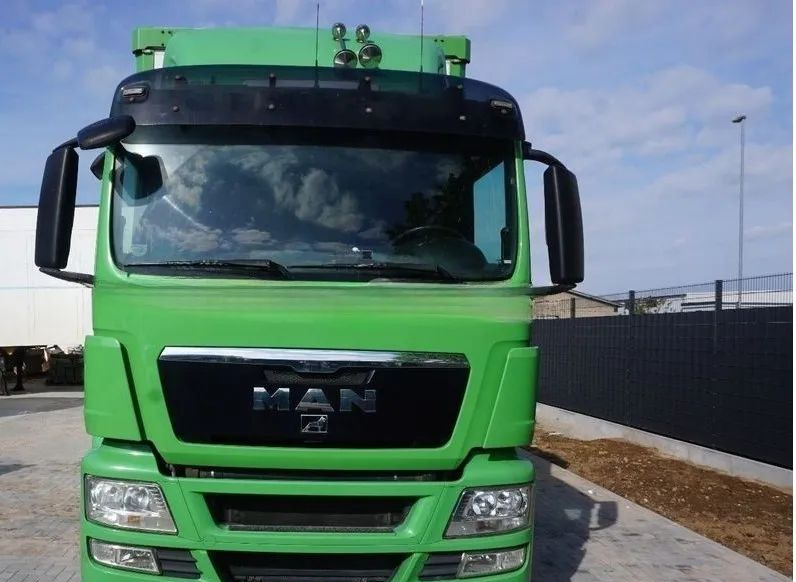 MAN TGS 26.440 ZABUDOWA KABA CAŁA ALUMINIOWA– samochód do transportu zwierząt/koni – 3 pokłady / EURO 5/6X2/PODNOSZONY DACH - Tiertransporter LKW: das Bild 3 MAN TGS 26.440 ZABUDOWA KABA CAŁA ALUMINIOWA– samochód do transportu zwierząt/koni – 3 pokłady / EURO 5/6X2/PODNOSZONY DACH - Tiertransporter LKW: das Bild 3