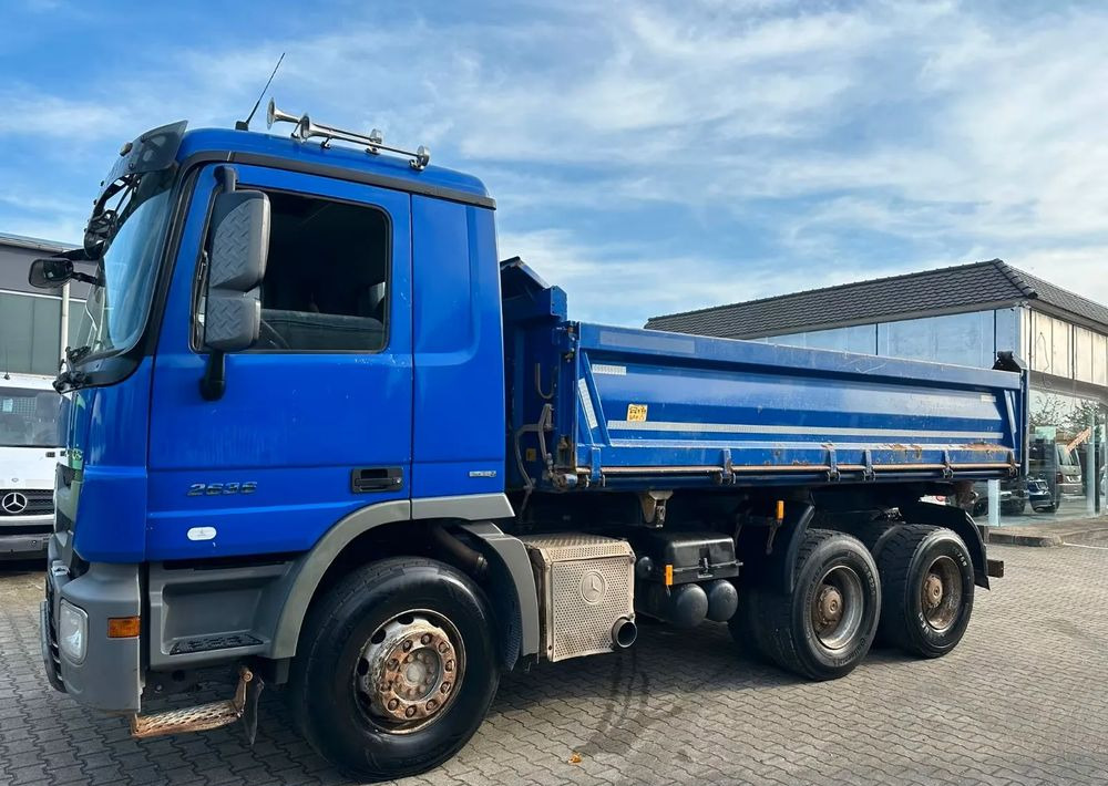 Mercedes-Benz Actros 2636 I Wywrotka trójstronna Meiller I Bordmatik I 6x4 I Euro 5 I Retarder I - Kipper: das Bild 1 Mercedes-Benz Actros 2636 I Wywrotka trójstronna Meiller I Bordmatik I 6x4 I Euro 5 I Retarder I - Kipper: das Bild 1