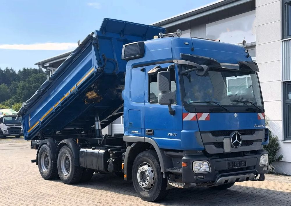 Mercedes-Benz Actros 6x4 / Meiller Trójstronny Wywrot / Bordmatic/ Retarder/ Euro 5/ Klimatyzacja - Kipper: das Bild 2 Mercedes-Benz Actros 6x4 / Meiller Trójstronny Wywrot / Bordmatic/ Retarder/ Euro 5/ Klimatyzacja - Kipper: das Bild 2