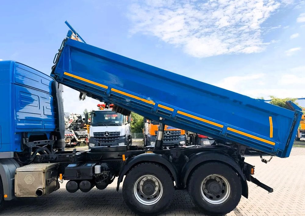 Mercedes-Benz Actros 6x4 / Meiller Trójstronny Wywrot / Bordmatic/ Retarder/ Euro 5/ Klimatyzacja - Kipper: das Bild 3 Mercedes-Benz Actros 6x4 / Meiller Trójstronny Wywrot / Bordmatic/ Retarder/ Euro 5/ Klimatyzacja - Kipper: das Bild 3