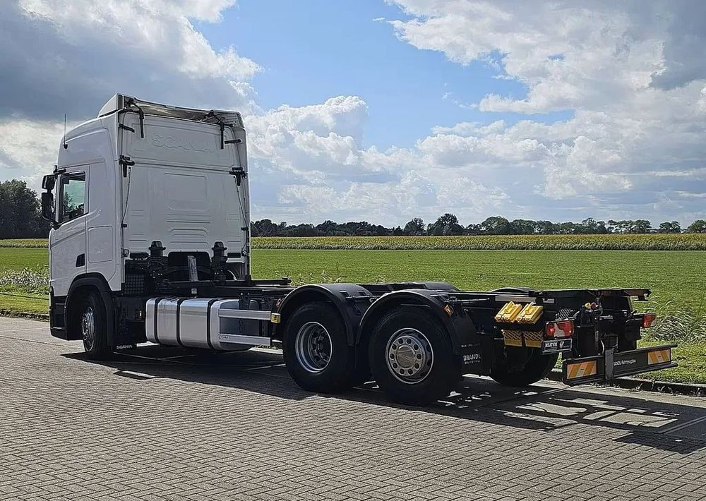 Scania R450 6x2 – / Pojazd do zabudów wymiennych / Automat / Euro 6/ liftowa trzecia oś, zawieszenie pneumatyczne + resory - Fahrgestell LKW: das Bild 3 Scania R450 6x2 – / Pojazd do zabudów wymiennych / Automat / Euro 6/ liftowa trzecia oś, zawieszenie pneumatyczne + resory - Fahrgestell LKW: das Bild 3