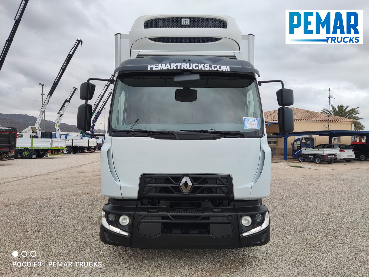 RENAULT MIDLUM D16 240 EURO 6 - Kühlkoffer LKW: das Bild 2 RENAULT MIDLUM D16 240 EURO 6 - Kühlkoffer LKW: das Bild 2