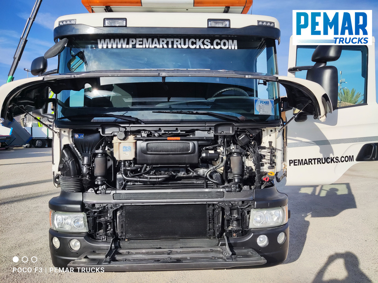 Autokran SCANIA P 250 GRUA CAJA FIJA: das Bild 32