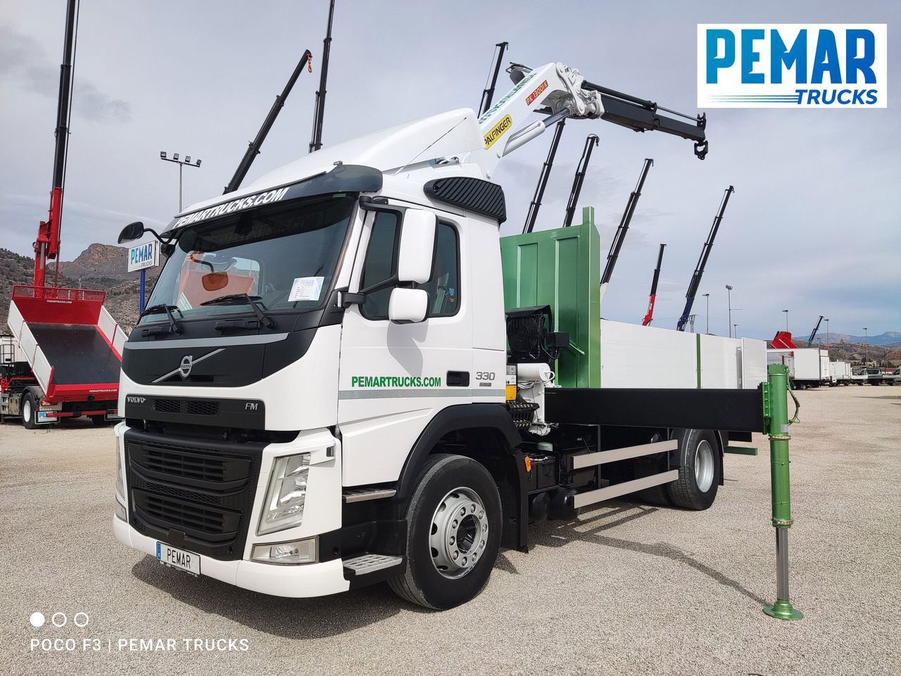 VOLVO FM 330 4X2 GRUA CAJA FIJA - Pritsche LKW, Autokran: das Bild 1 VOLVO FM 330 4X2 GRUA CAJA FIJA - Pritsche LKW, Autokran: das Bild 1