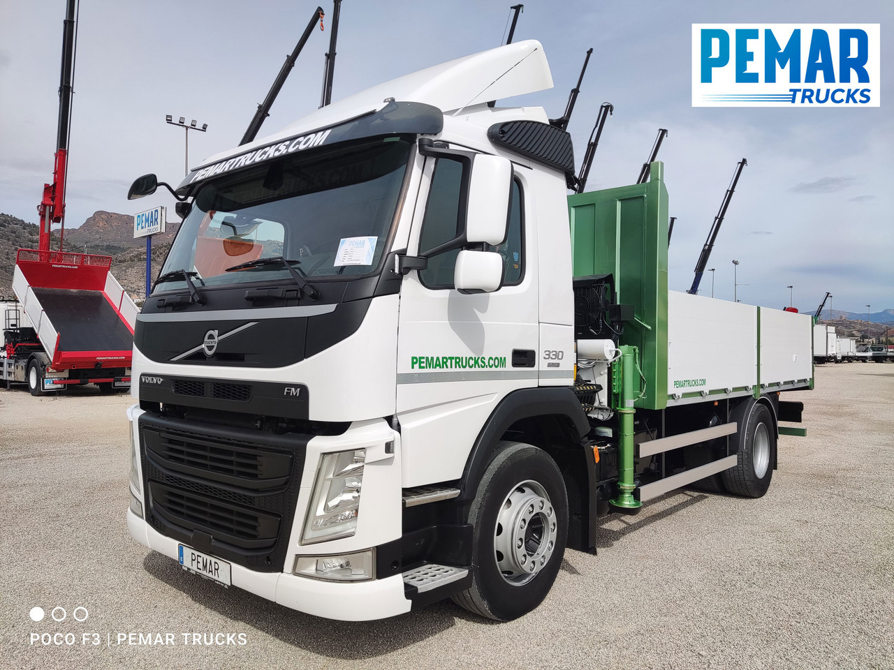 VOLVO FM 330 4X2 GRUA CAJA FIJA - Pritsche LKW, Autokran: das Bild 2 VOLVO FM 330 4X2 GRUA CAJA FIJA - Pritsche LKW, Autokran: das Bild 2