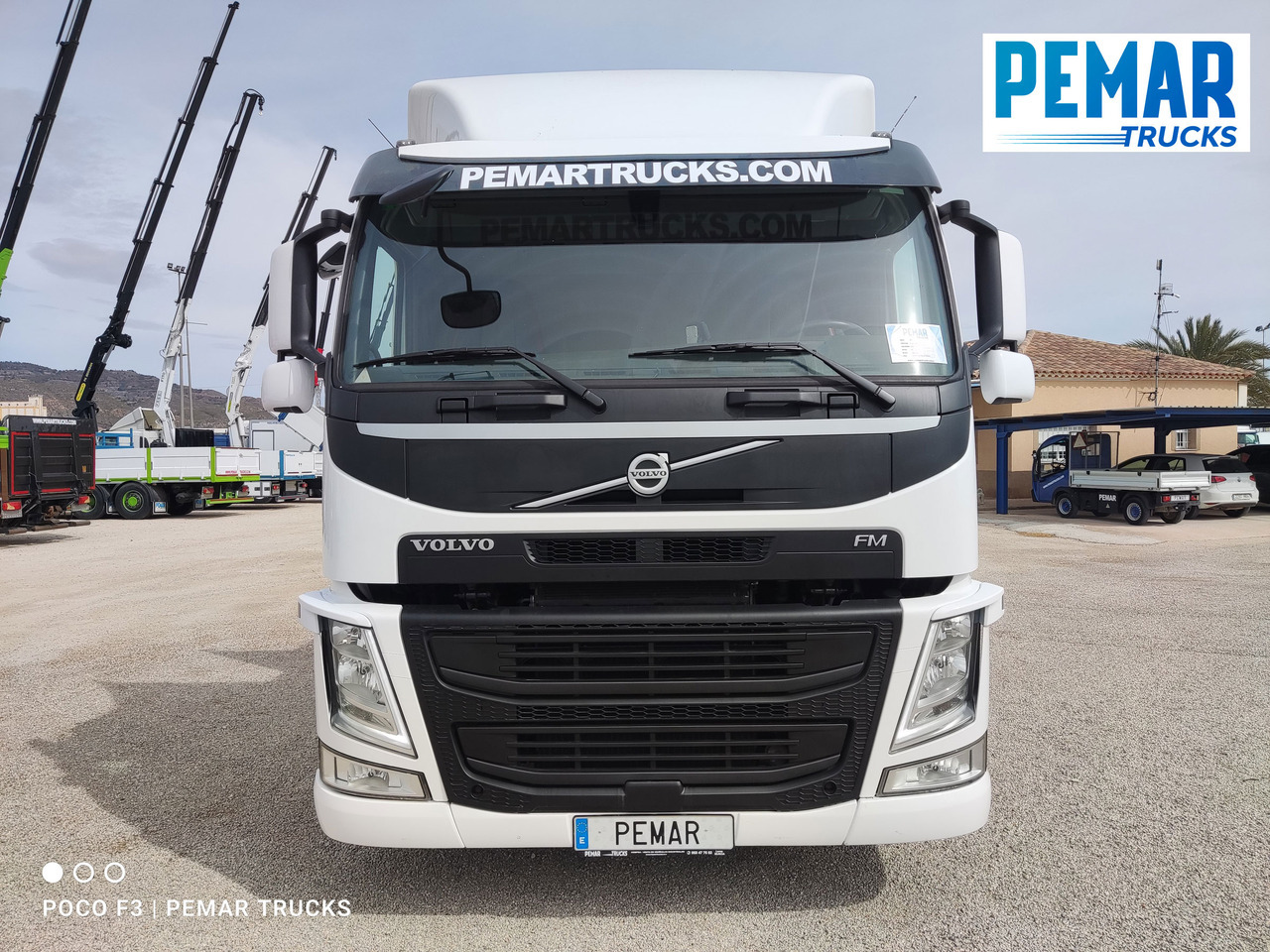 VOLVO FM 330 4X2 GRUA CAJA FIJA - Pritsche LKW, Autokran: das Bild 3 VOLVO FM 330 4X2 GRUA CAJA FIJA - Pritsche LKW, Autokran: das Bild 3