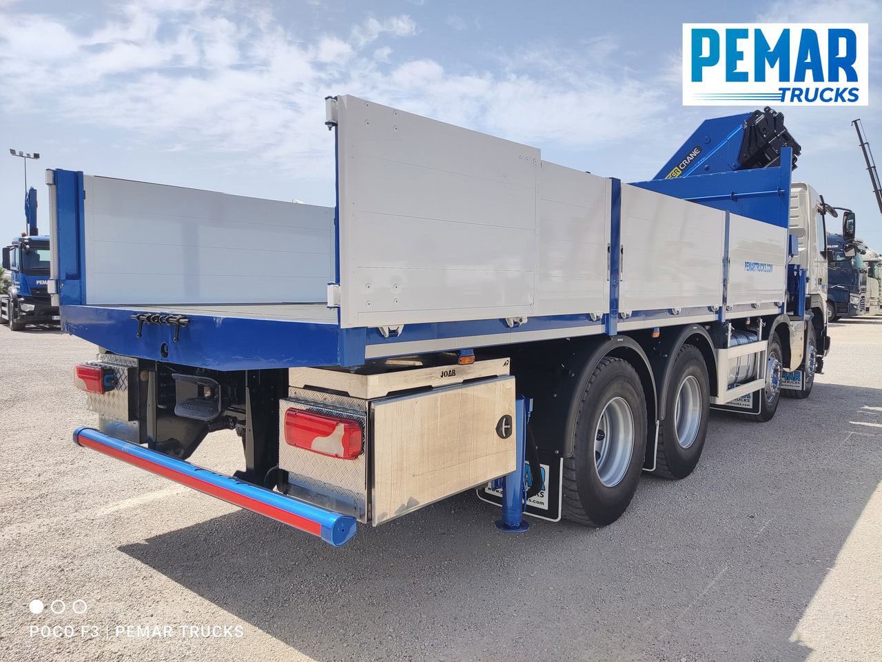Pritsche LKW VOLVO FMX 460 8X4 GRUA CAJA FIJA ABIERTA: das Bild 14