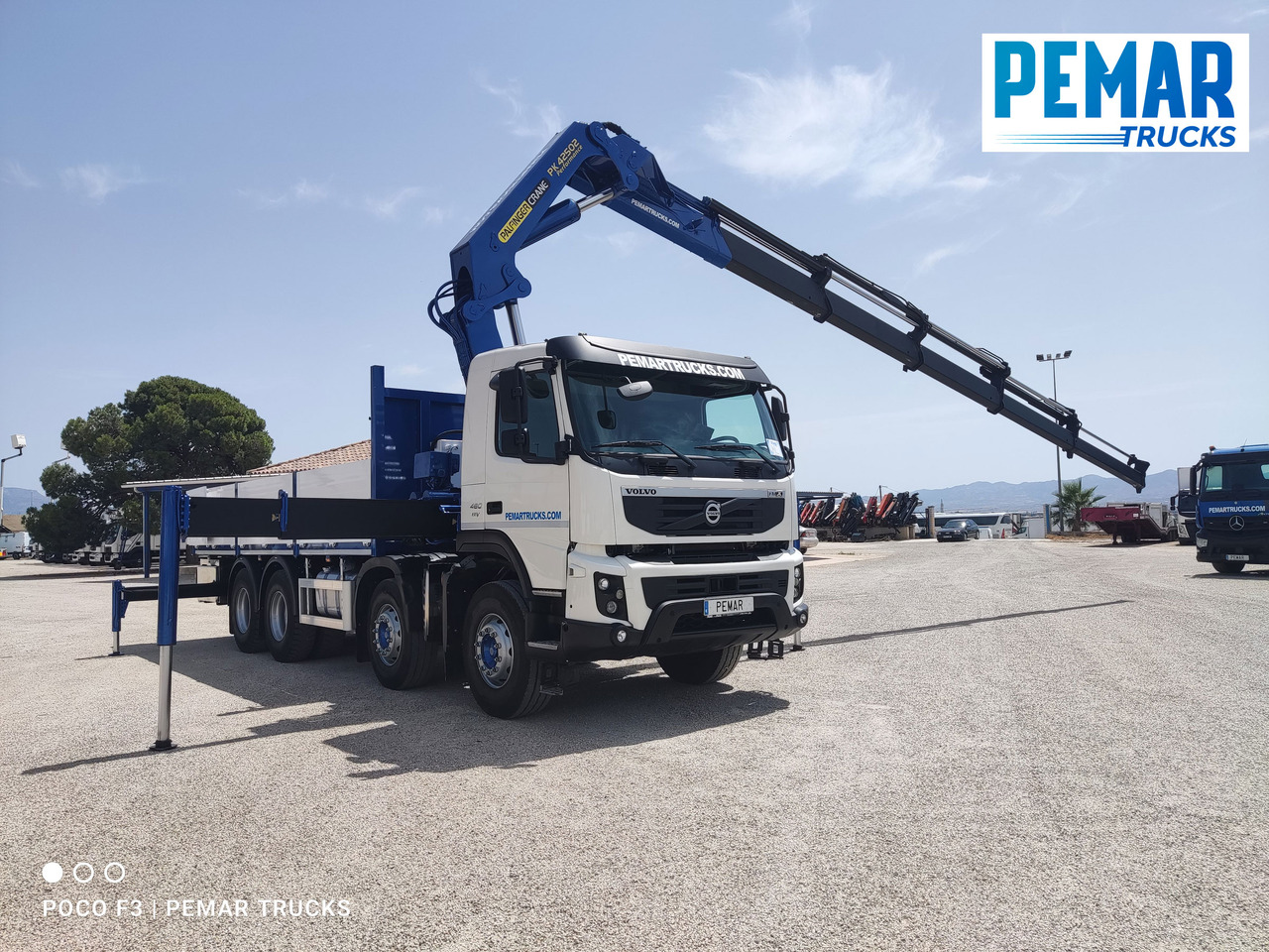 Pritsche LKW VOLVO FMX 460 8X4 GRUA CAJA FIJA ABIERTA: das Bild 26