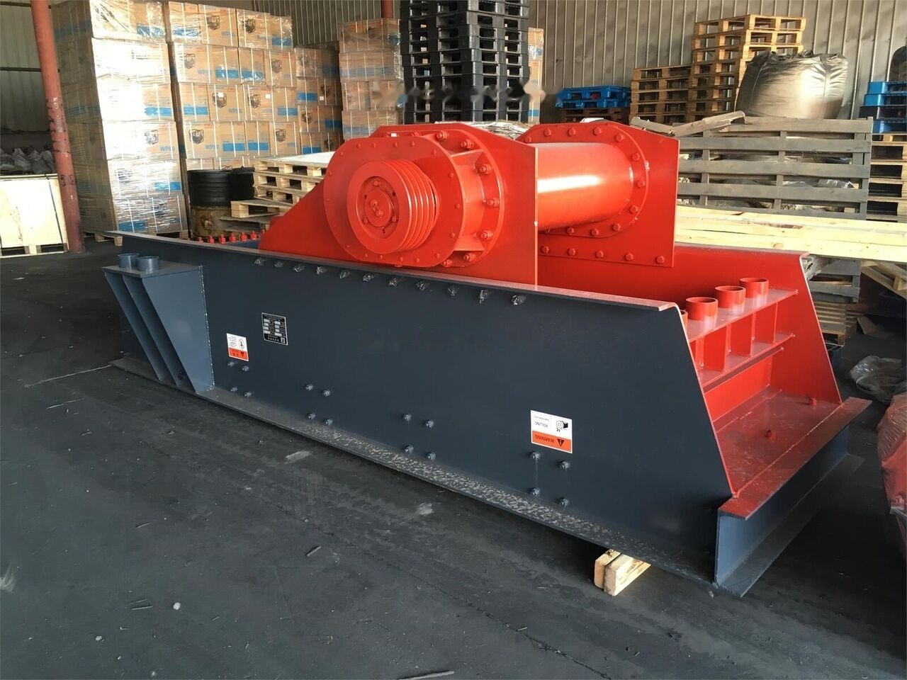 Kinglink 100TPH SCALPING VIBRATING FEEDER ZSW380X96 - Siebmaschine: das Bild 1 Kinglink 100TPH SCALPING VIBRATING FEEDER ZSW380X96 - Siebmaschine: das Bild 1