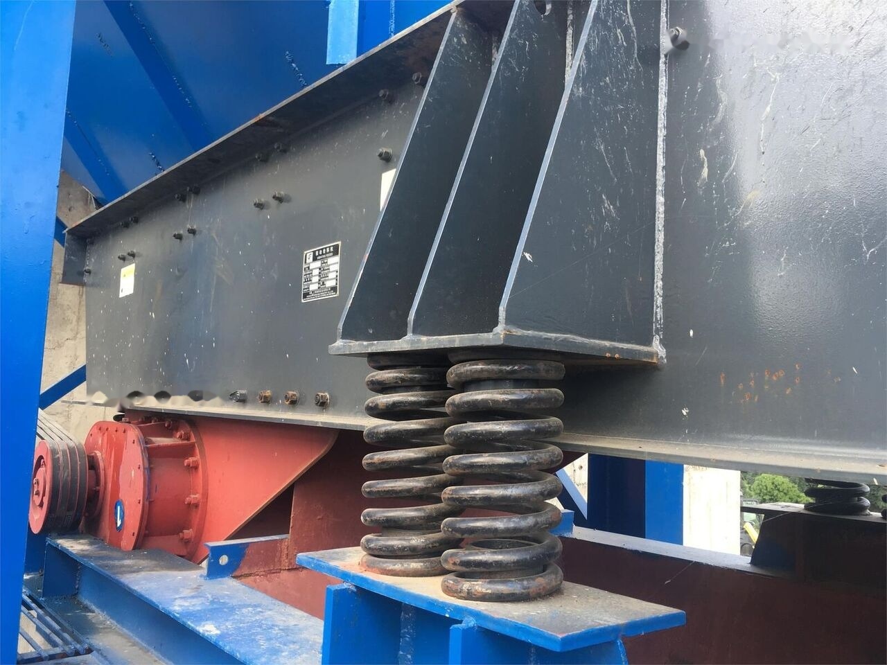 Kinglink 100TPH SCALPING VIBRATING FEEDER ZSW380X96 - Siebmaschine: das Bild 5 Kinglink 100TPH SCALPING VIBRATING FEEDER ZSW380X96 - Siebmaschine: das Bild 5